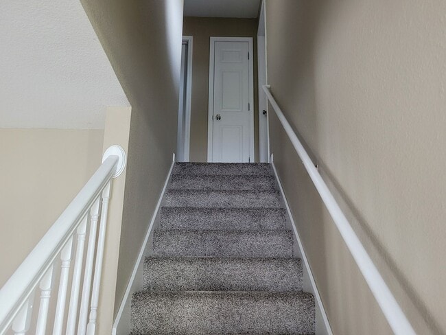 Building Photo - emi1043