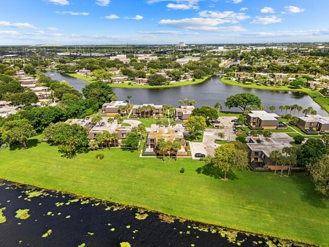 Building Photo - 2410 24th Way