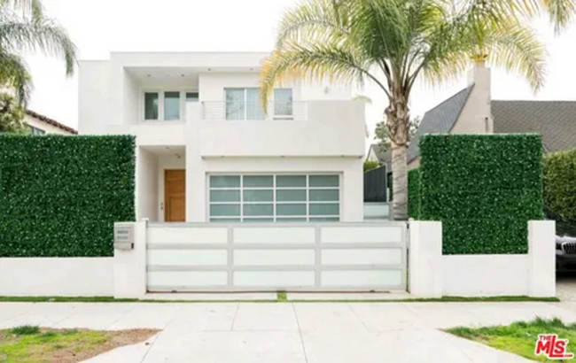 Primary Photo - Beverly Hills luxury ultra modern gorgeous...