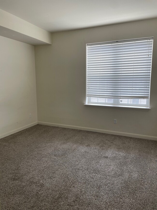 Building Photo - 12886 Ironstone Way