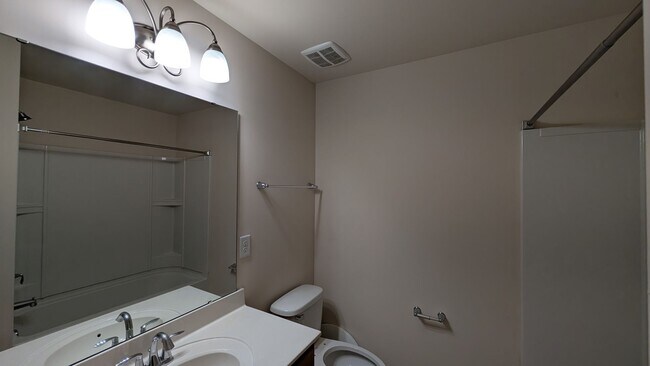 Building Photo - 4848 Pepper Dr