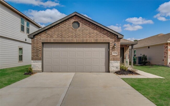 Primary Photo - 14810 Archer Ct