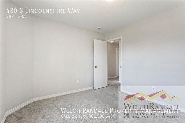 Building Photo - 430 S Lincolnshire Way