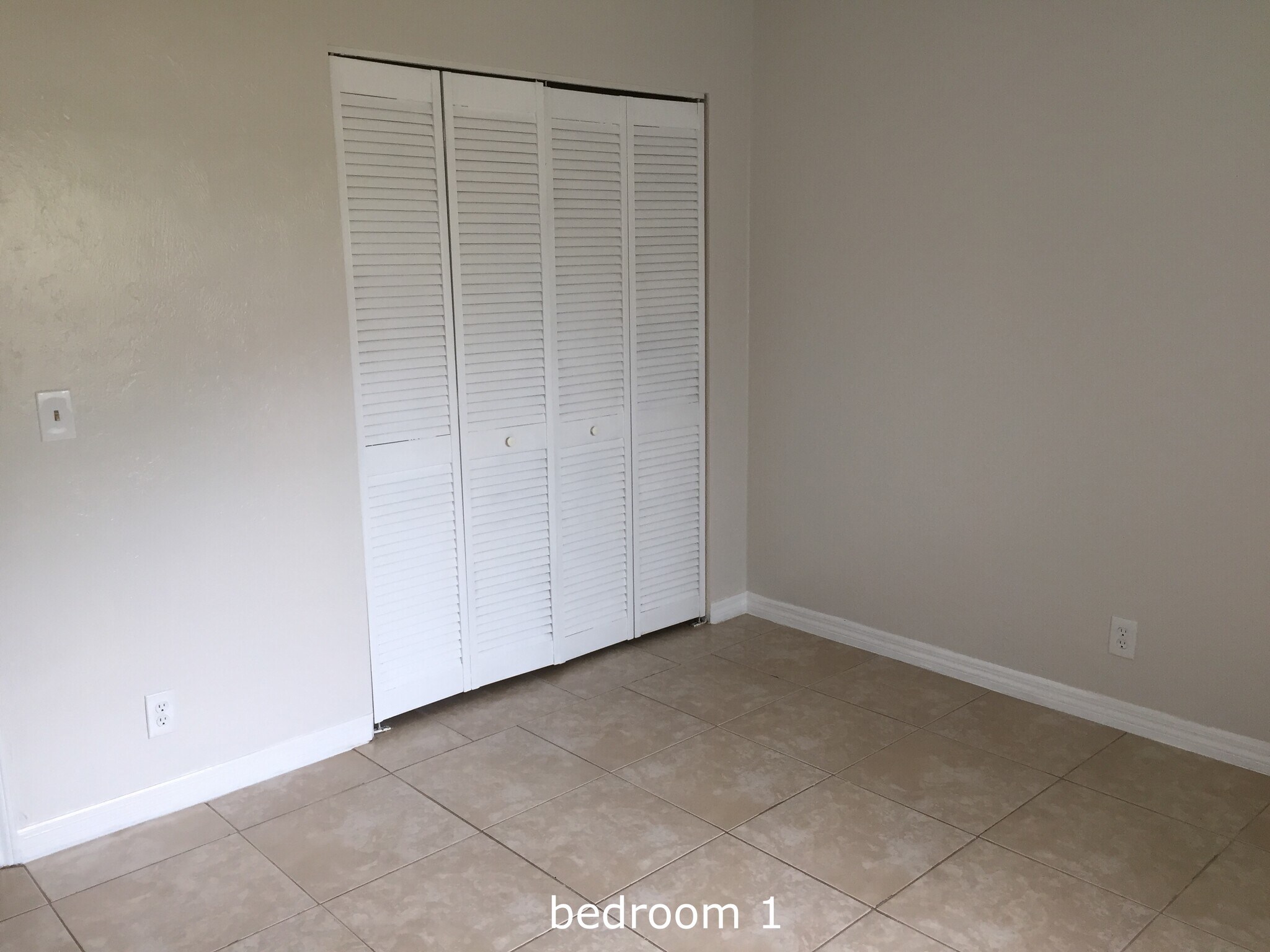 Building Photo - 415 Fox Pl