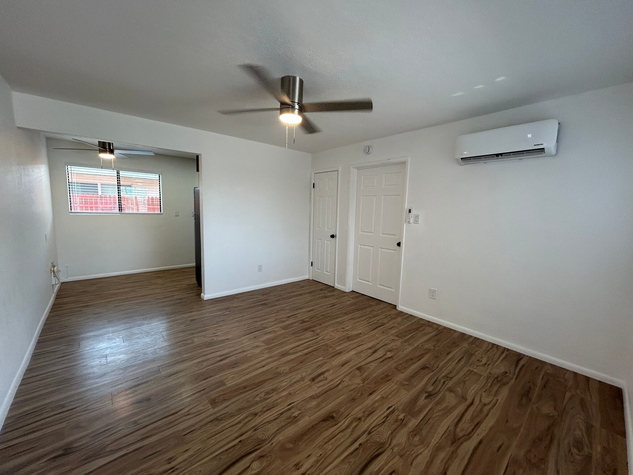 Building Photo - 2122 S Granada Dr
