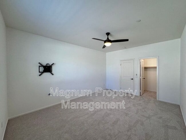Building Photo - 24331 Ponderosa Ln