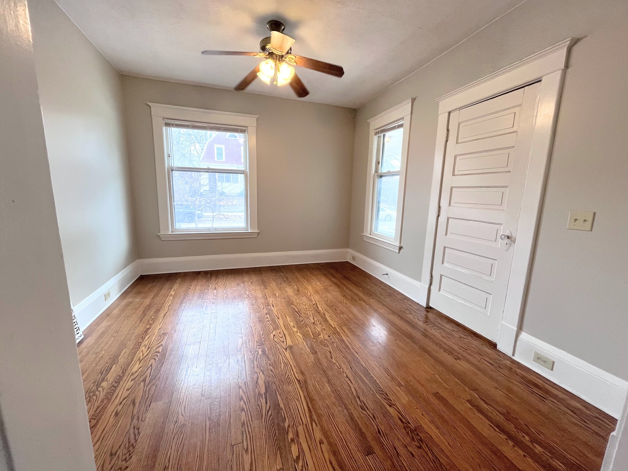 Building Photo - 709 Lafayette Ave SE