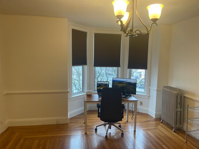 Building Photo - *157 Mauran Avenue