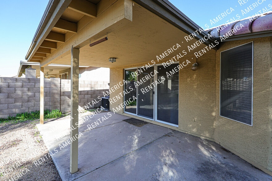 Building Photo - 5351 W Saragosa St