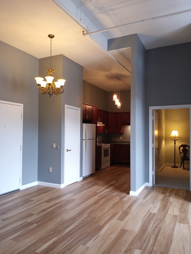 Building Photo - 15 Mount St Mary's Way