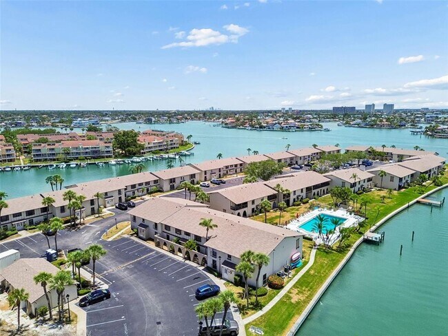Building Photo - 505 Plaza Seville Ct