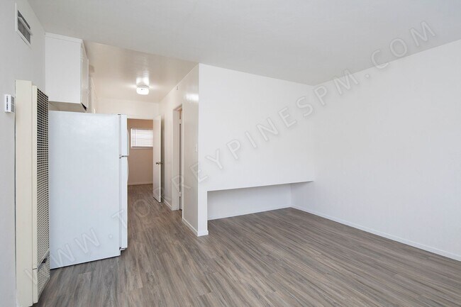 Building Photo - *1 MONTH FREE!!!* Cottage with Assigned Pa...