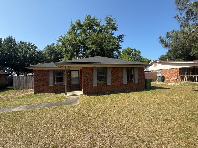 Building Photo - 209-p209 Garden Cir