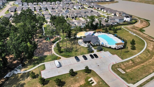Building Photo - 16489 Moss Ln