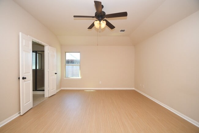 Building Photo - 10015 Bitternut Hickory Ln