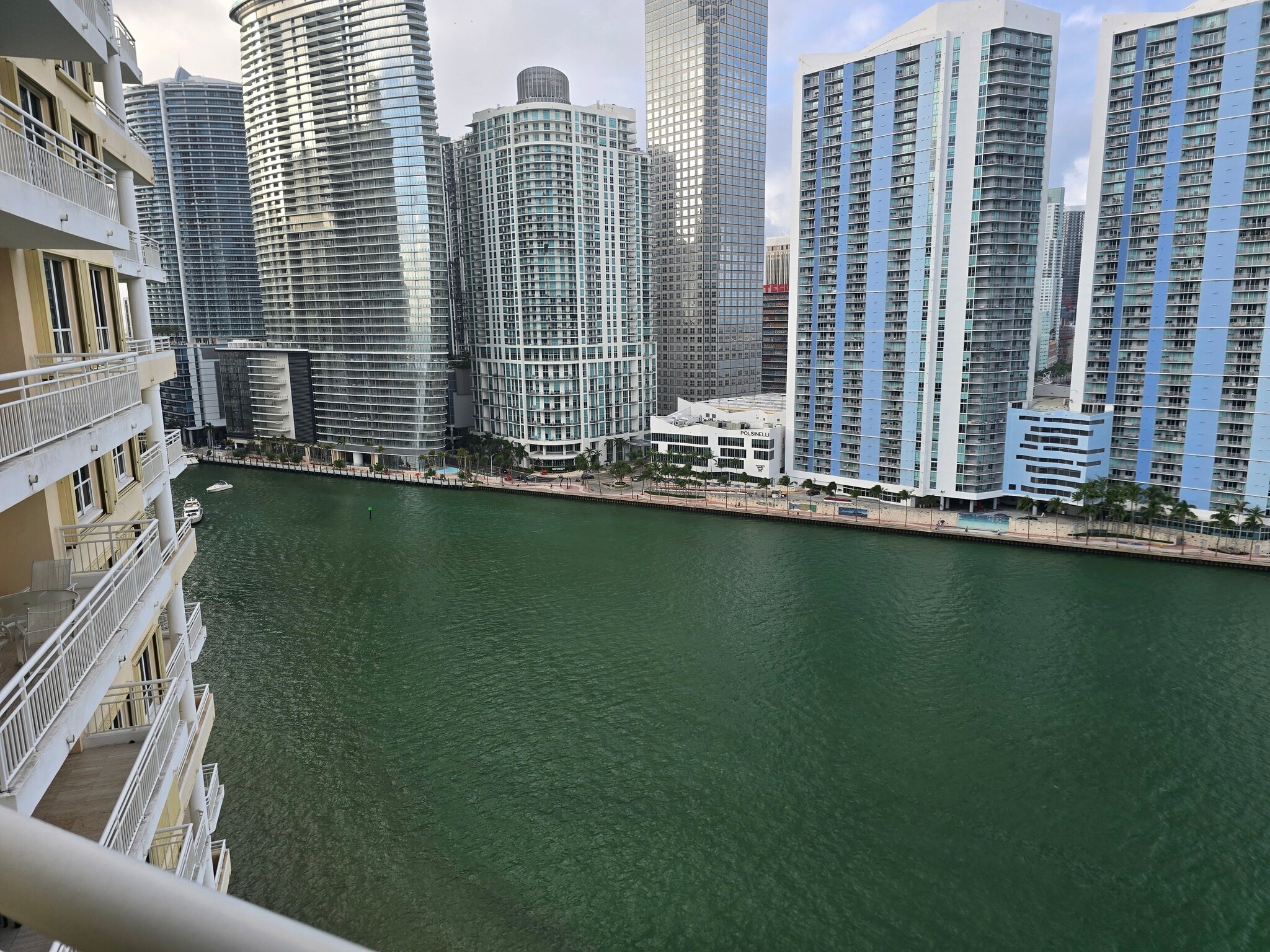 Building Photo - 888 Brickell Key Dr