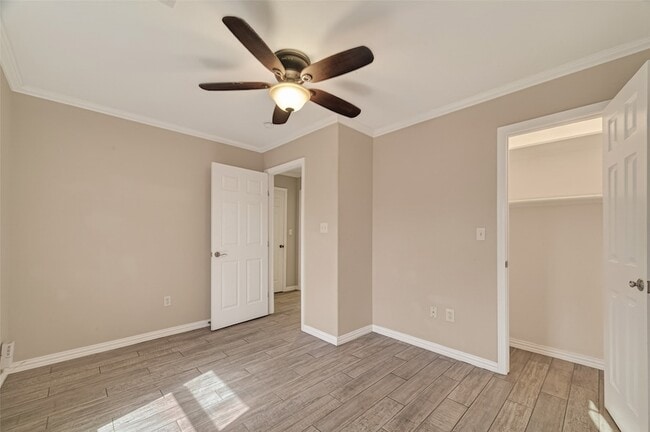 Building Photo - 5721 Sylvia Dr