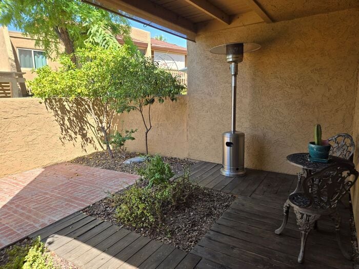 Building Photo - 8422 N Central Ave