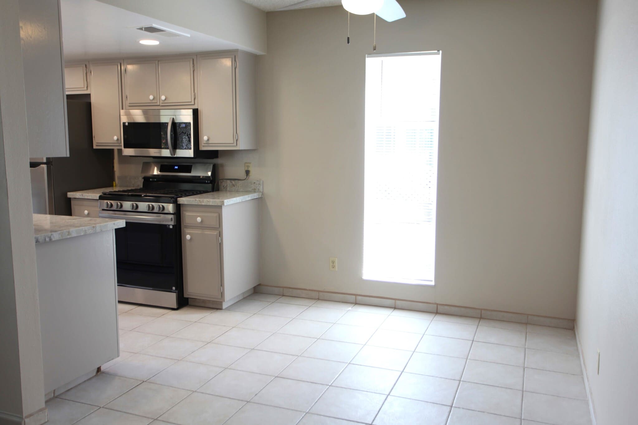 KITCHEN - 6878 Navajo Rd
