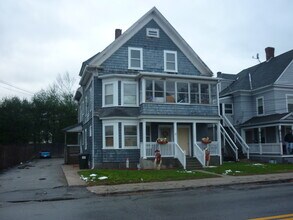 Building Photo - 306 N Main St