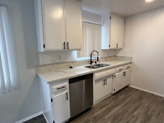 Interior Photo - 17211 Chatsworth Street