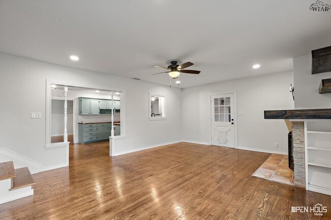 Building Photo - 1644 Ardath Ave