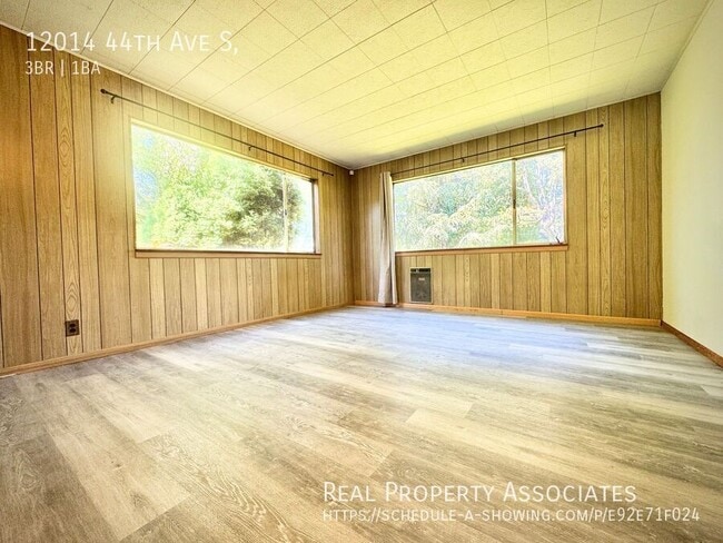 Building Photo - 12014 44th Ave S