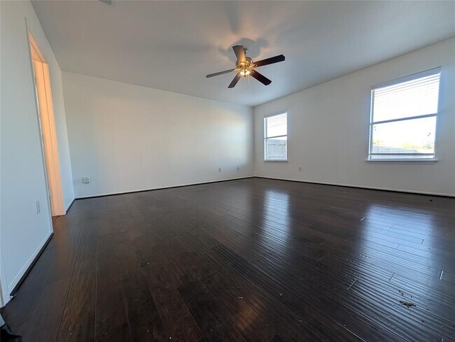 Building Photo - 5521 Adair Dr