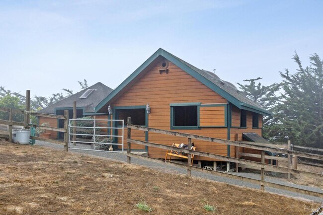 Building Photo - 6381 Nicasio Valley Rd