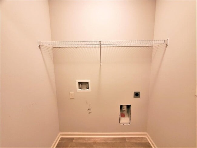 Building Photo - 349 Turtle Creek Dr