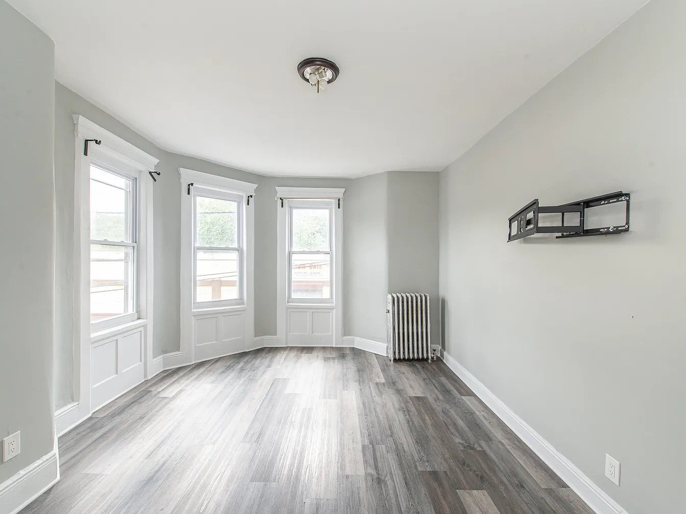 Building Photo - 68 Mill St