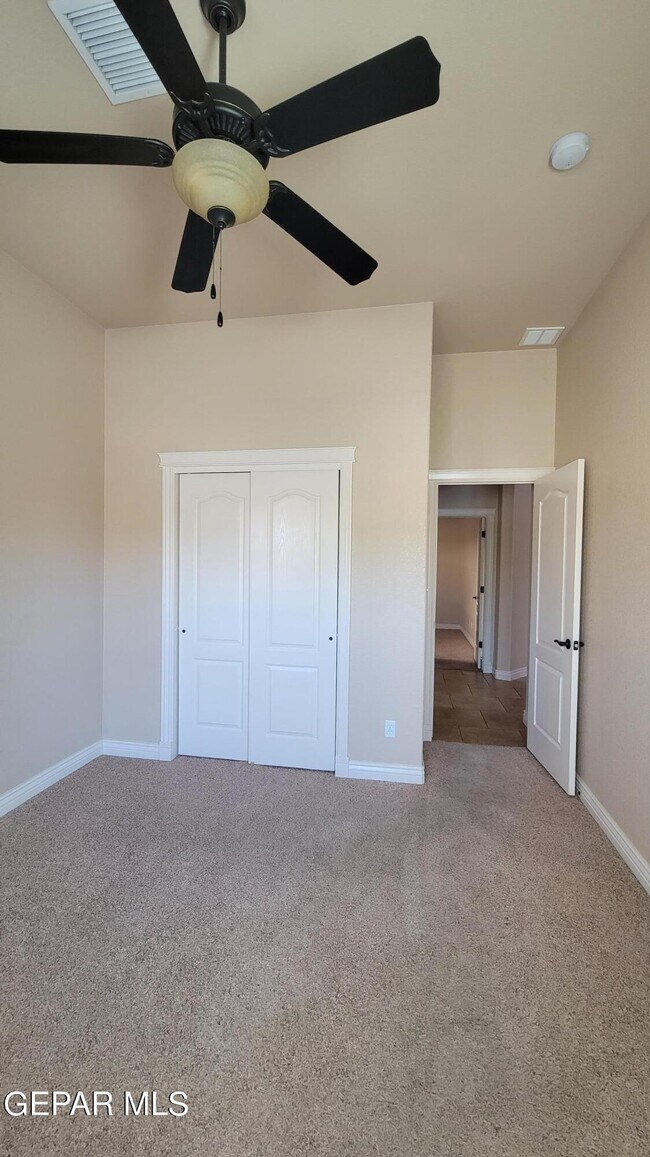 Building Photo - 11512 Porfirio Payan Dr