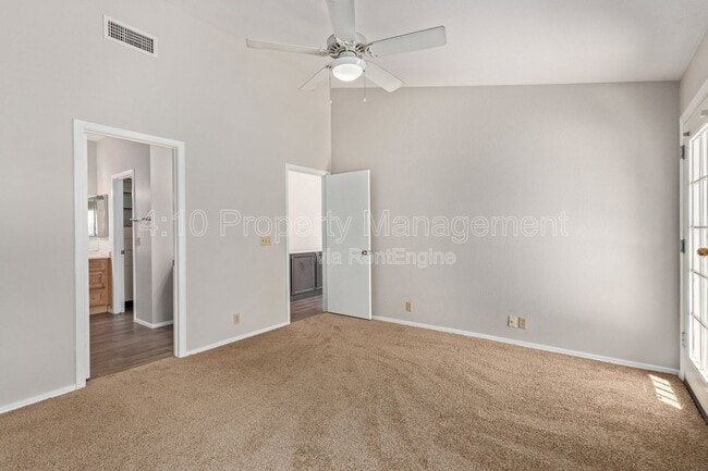Building Photo - 2381 W Redwood Dr