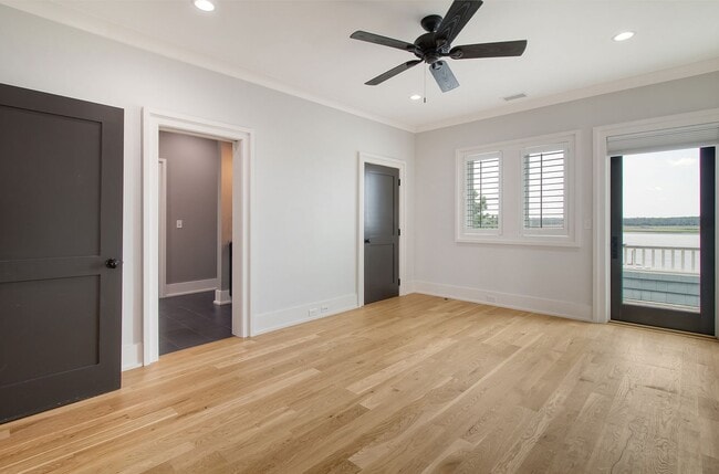Building Photo - 4 Bedroom 4.5 Bath Home in Dunes West - Mt...