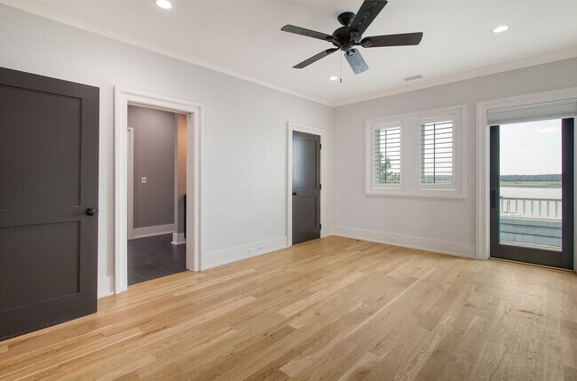 Building Photo - 4 Bedroom 4.5 Bath Home in Dunes West - Mt. Pleasant