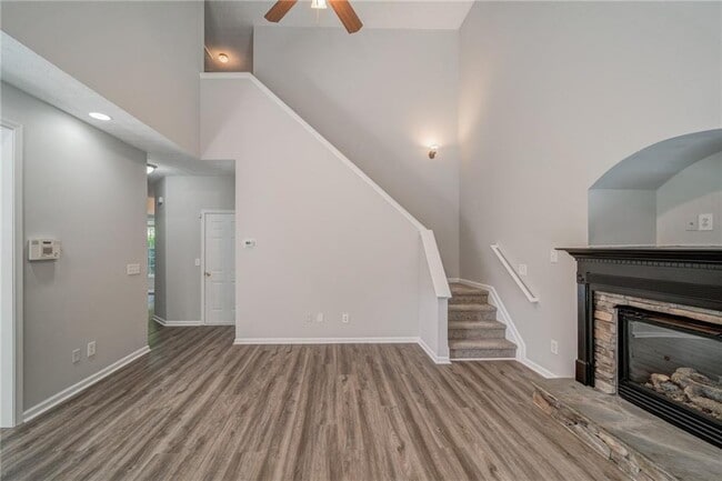 Building Photo - 132 Diamond Ridge Ave
