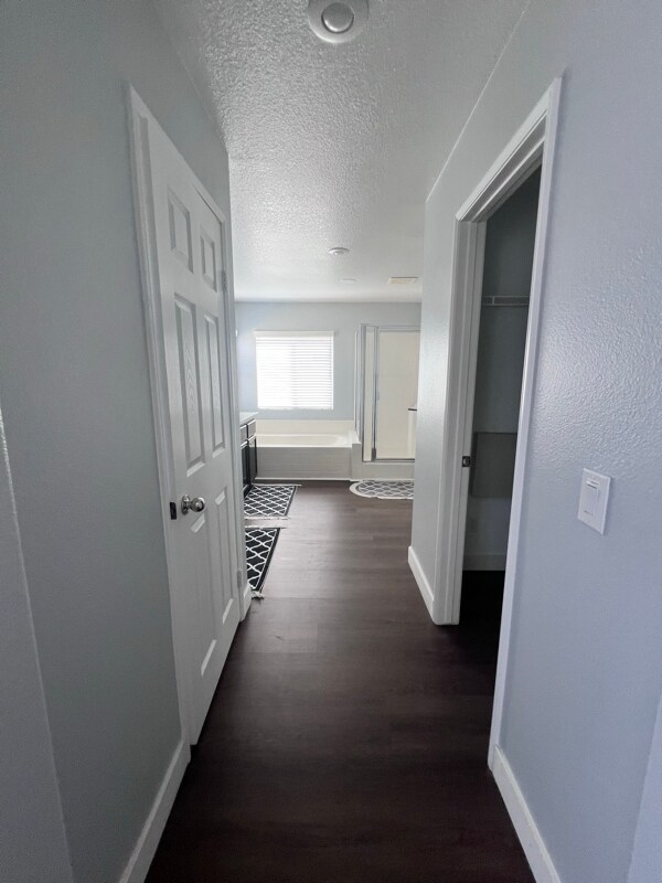 Building Photo - 29124 Meandering Cir