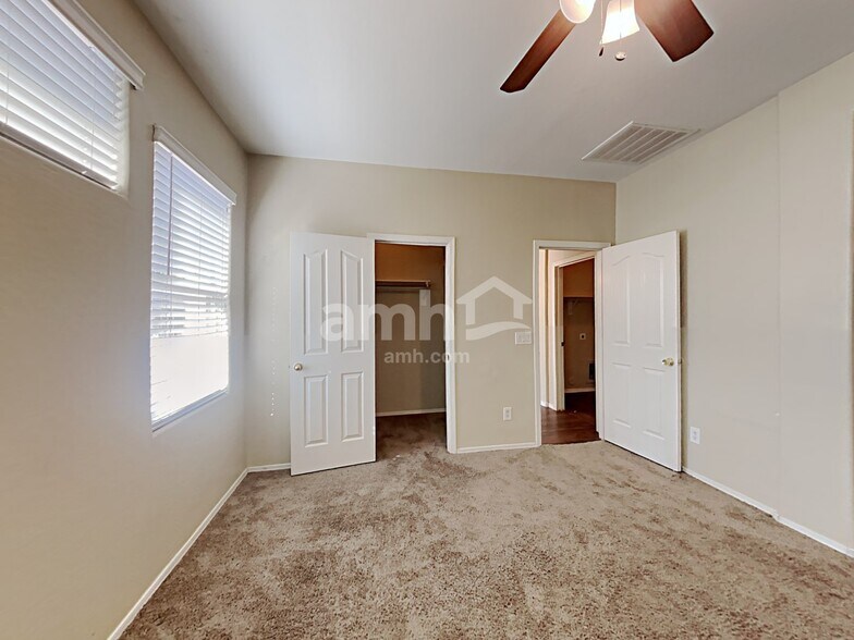 Building Photo - 9805 W Horse Thief Pass