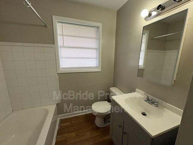 Building Photo - 1404 Ranch Dr