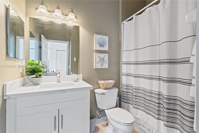 Building Photo - 5850 Hampton Hills Blvd