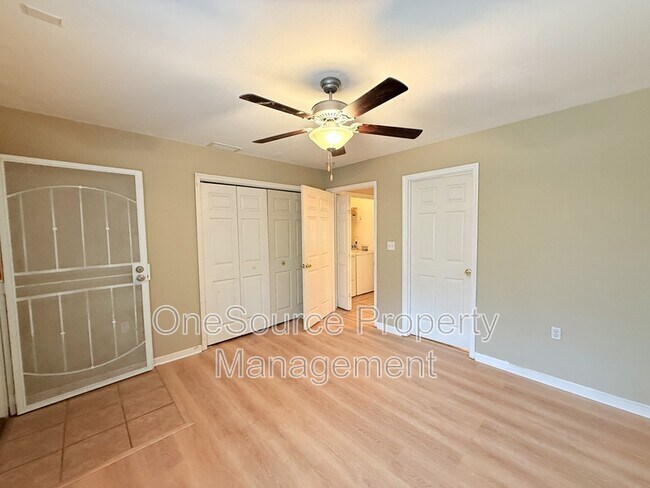 Building Photo - 2738 W Tharpe St