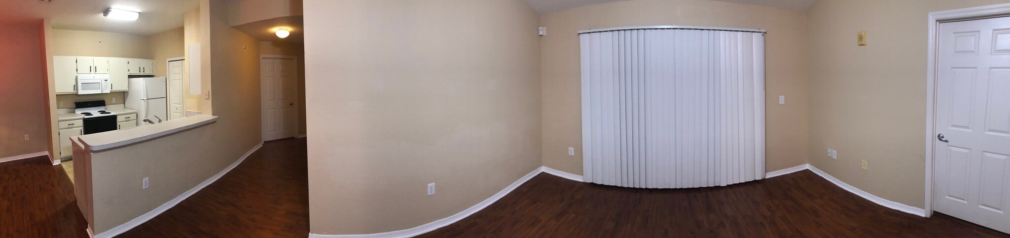 Building Photo - 5475 Vineland Rd