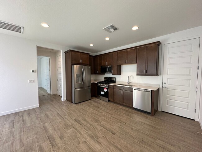 Building Photo - Nextgen home in Phoenix