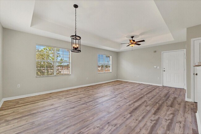 Building Photo - Updated 2/2 unit becoming available for an...