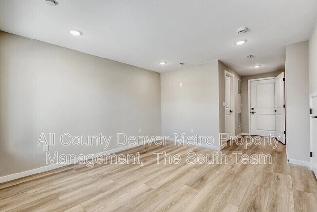 Building Photo - 15312 W 69th Dr