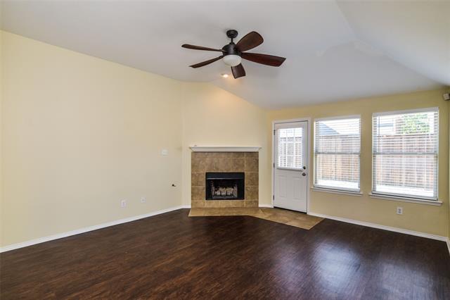 Building Photo - 9409 Caliente Dr
