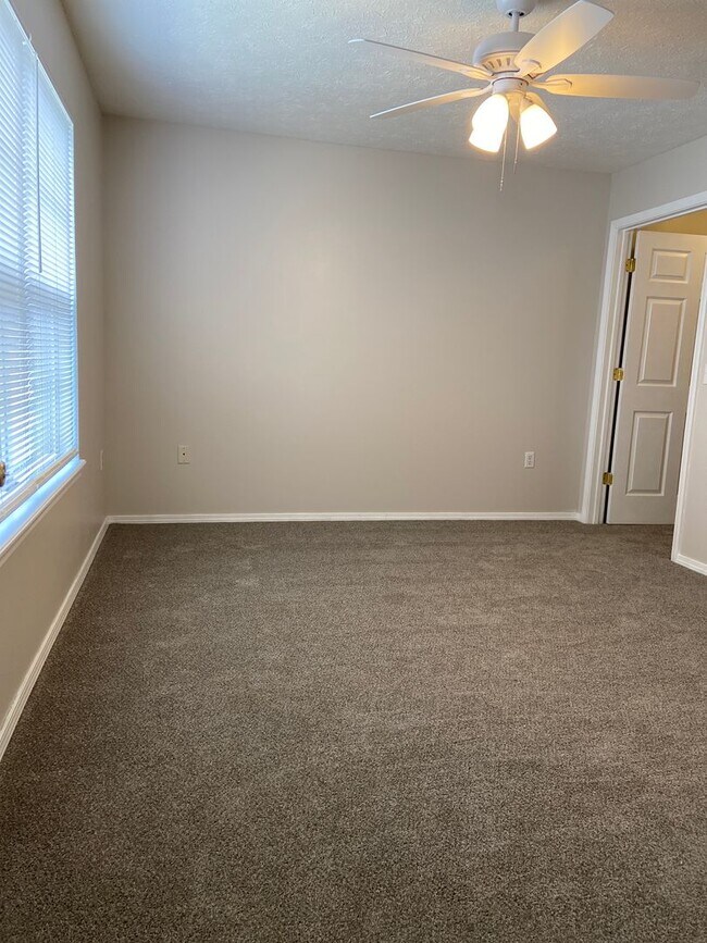 Building Photo - Condominium in Academy Commons