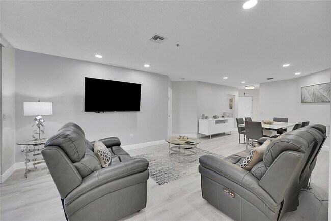 Building Photo - 5133 Brisata Cir