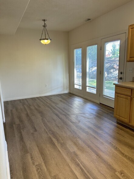 Building Photo - 14561 S Siltstone Rd