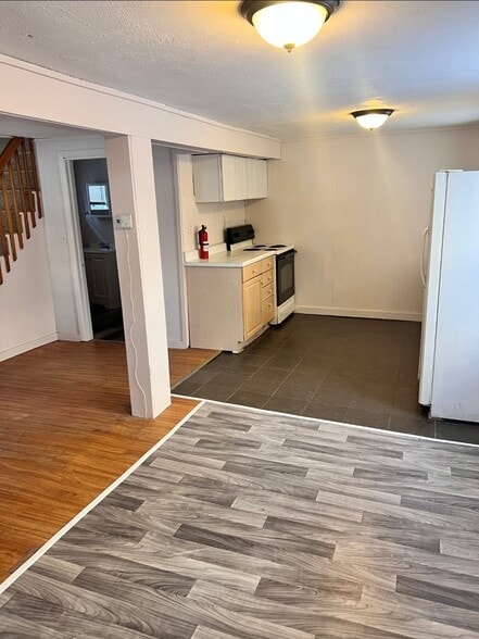 Building Photo - 23 Proctor St